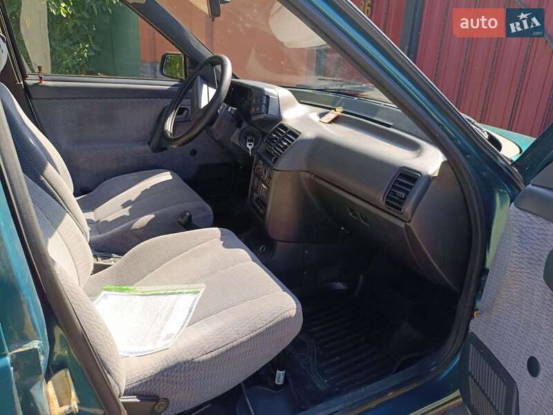 Хетчбек ВАЗ / Lada 2112 2002 в Черкасах