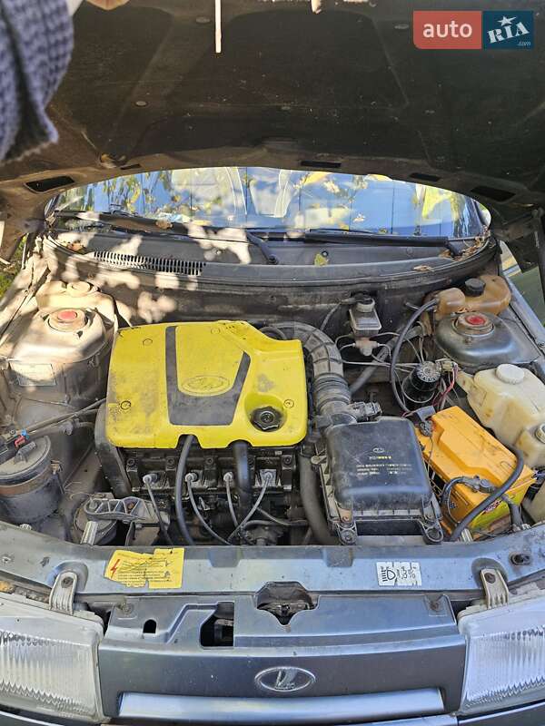 Хэтчбек ВАЗ / Lada 2112 2005 в Пирятине