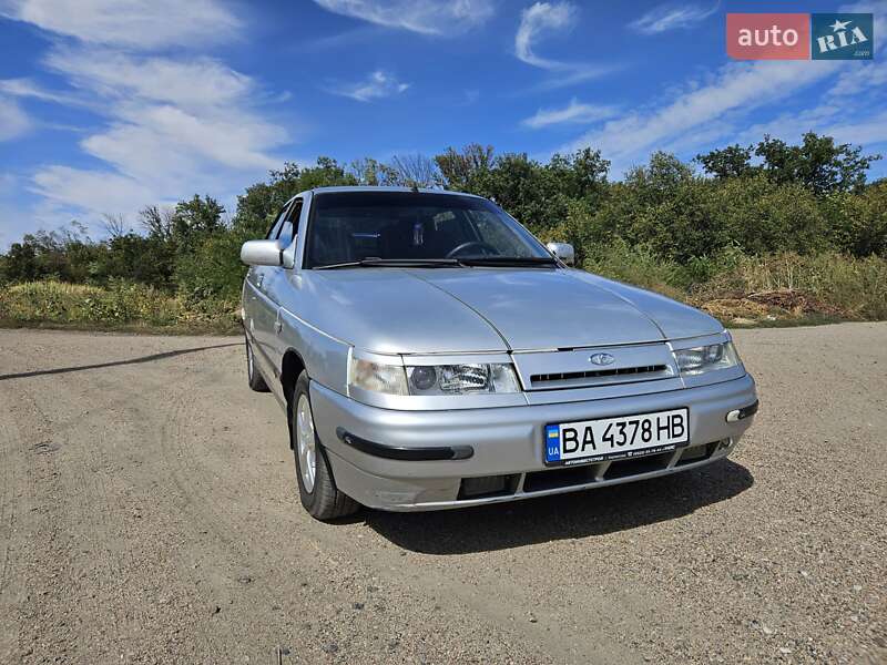 Хэтчбек ВАЗ / Lada 2112 2003 в Помошной фото 9 Хэтчбек ВАЗ / Lada 2112 2003 в Помошной