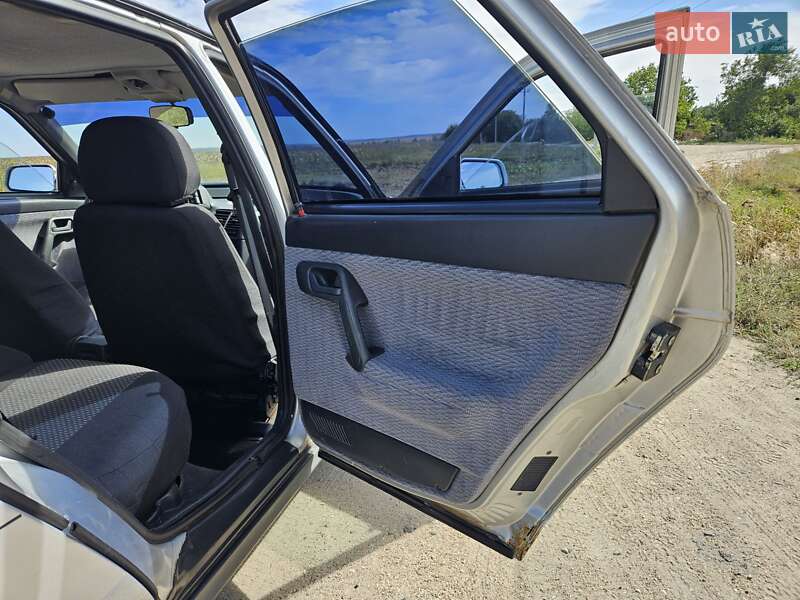 Хэтчбек ВАЗ / Lada 2112 2003 в Помошной фото 31 Хэтчбек ВАЗ / Lada 2112 2003 в Помошной