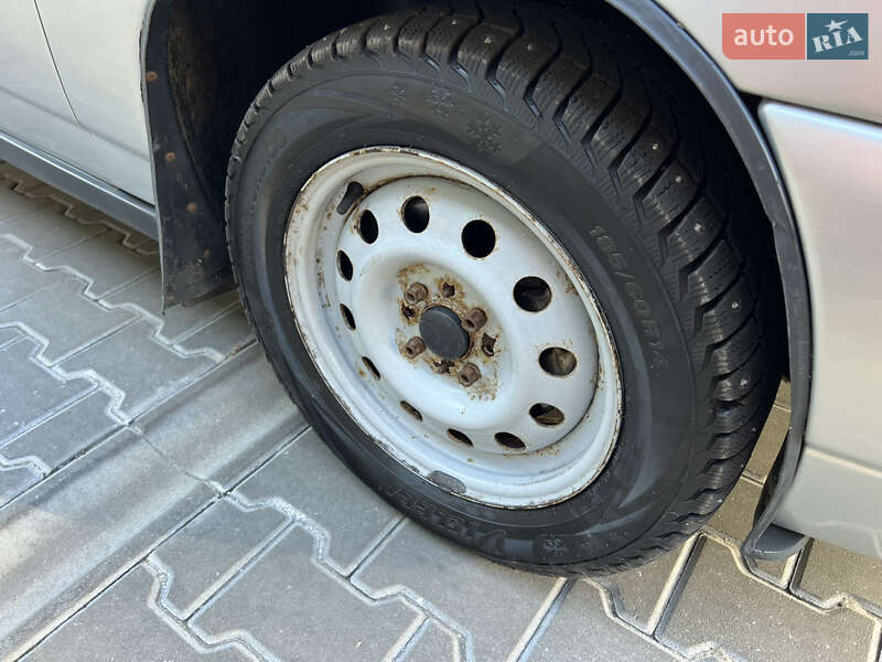 Хэтчбек ВАЗ / Lada 2112 2004 в Киеве