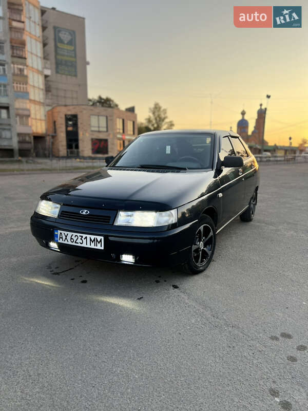 Хэтчбек ВАЗ 2112 2007 в 