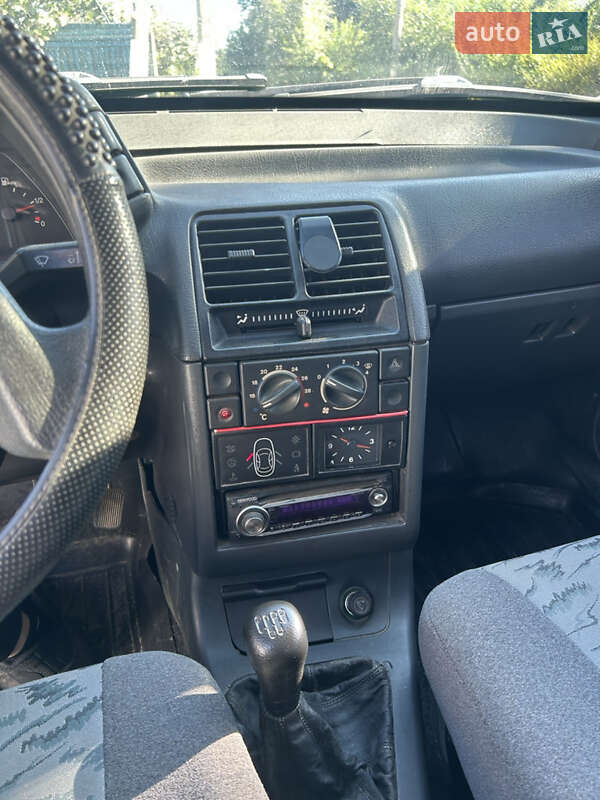 Хетчбек ВАЗ / Lada 2112 2006 в Вишгороді