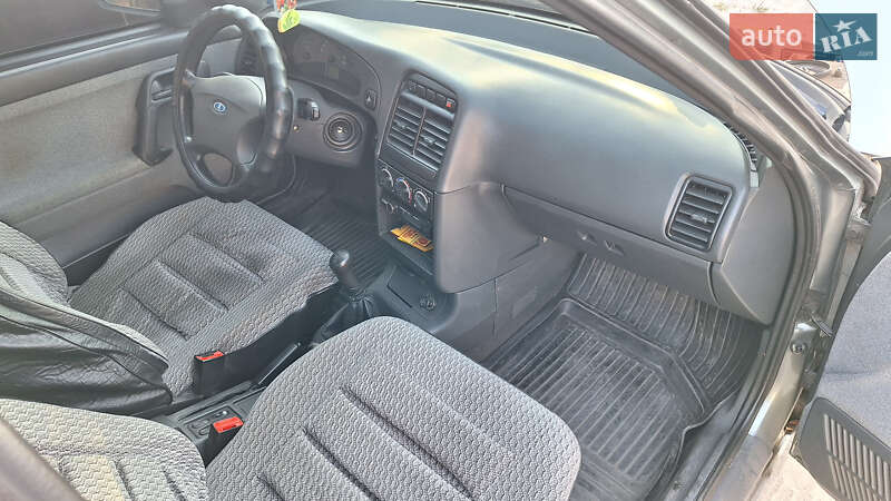 Хетчбек ВАЗ / Lada 2112 2008 в Харкові фото 6 Хетчбек ВАЗ / Lada 2112 2008 в Харкові