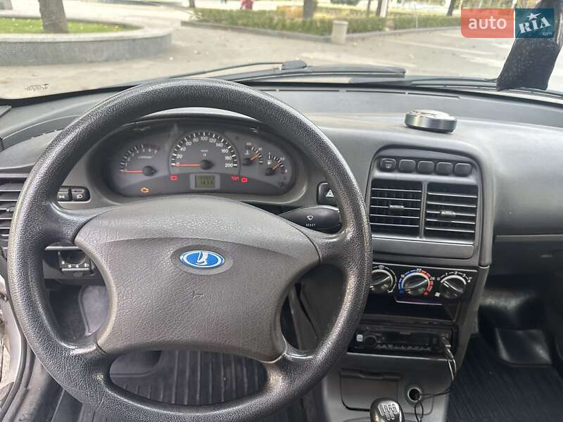 Хэтчбек ВАЗ / Lada 2112 2008 в Краматорске