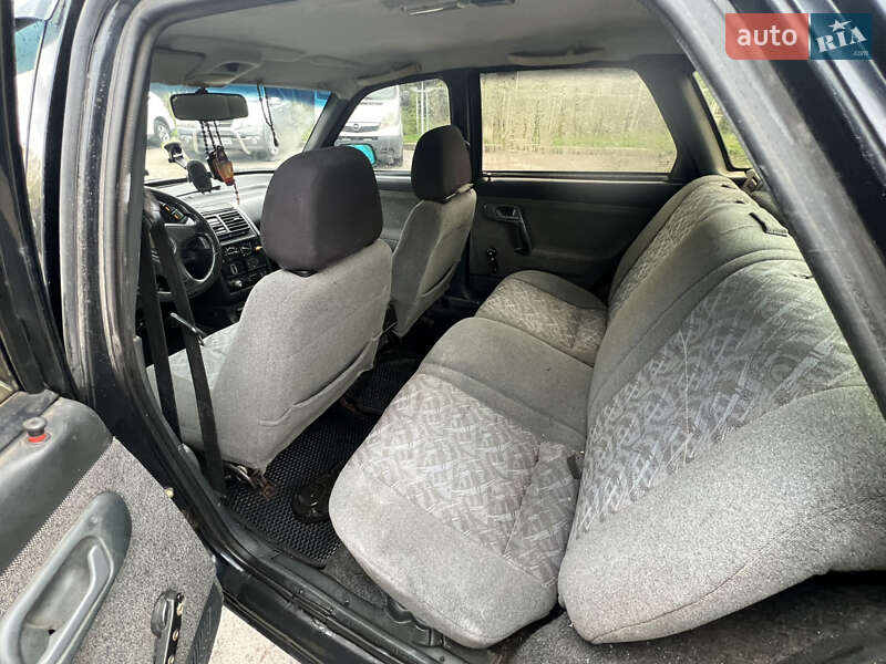 Хэтчбек ВАЗ / Lada 2112 2005 в Белой Церкви