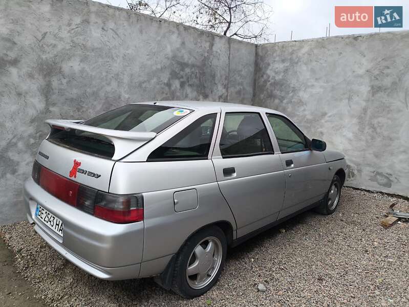 Хэтчбек ВАЗ / Lada 2112 2006 в Южном фото 4 Хэтчбек ВАЗ / Lada 2112 2006 в Южном