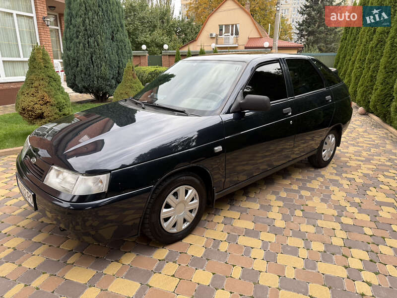 Хэтчбек ВАЗ / Lada 2112 2007 в Киеве