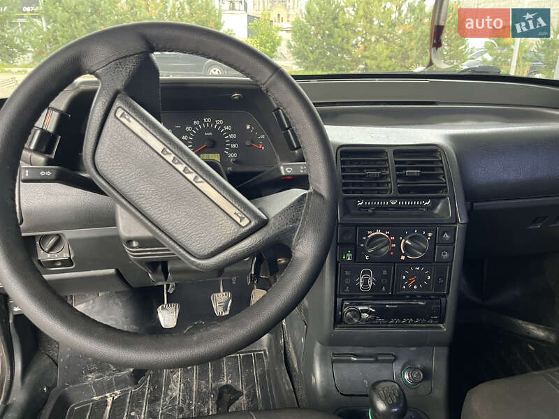 Хэтчбек ВАЗ / Lada 2112 2005 в Каменец-Подольском фото 8 Хэтчбек ВАЗ / Lada 2112 2005 в Каменец-Подольском