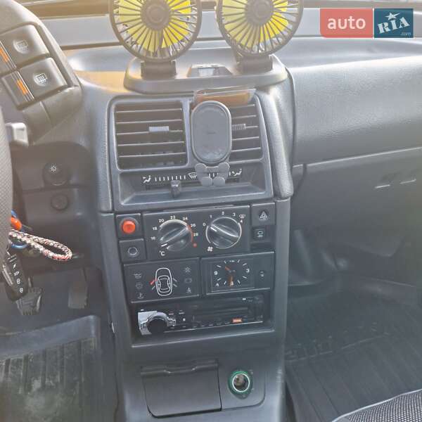 Хэтчбек ВАЗ / Lada 2112 2004 в Ахтырке