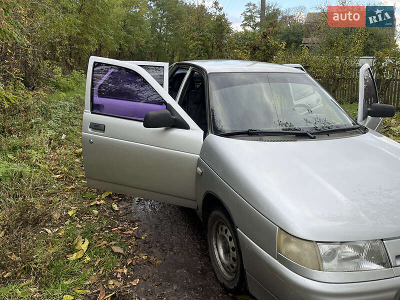 Хэтчбек ВАЗ / Lada 2112 2005 в Яготине