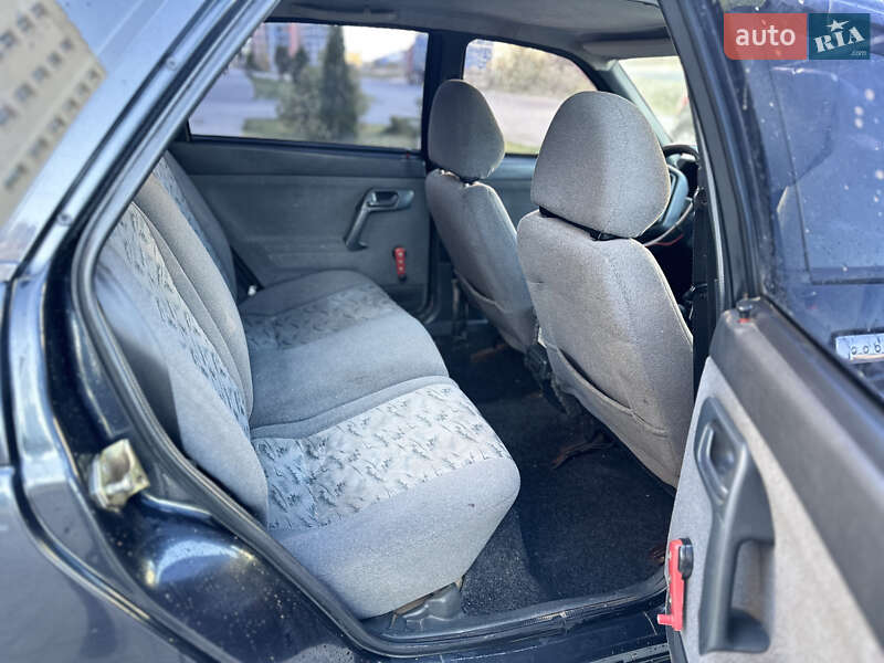 Хэтчбек ВАЗ / Lada 2112 2006 в Тернополе