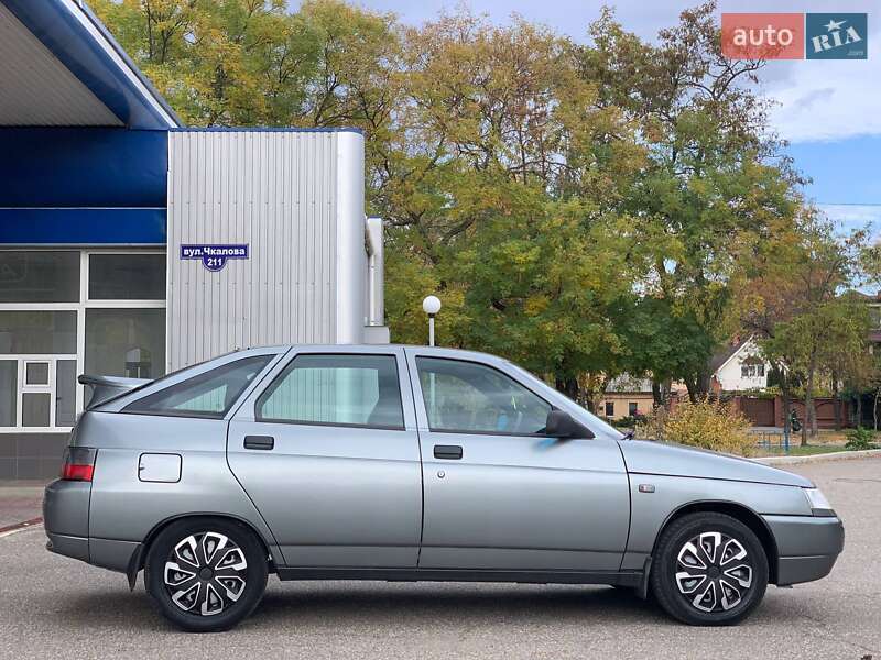 Хэтчбек ВАЗ / Lada 2112 2006 в Николаеве фото 4 Хэтчбек ВАЗ / Lada 2112 2006 в Николаеве