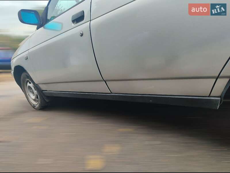 Хэтчбек ВАЗ / Lada 2112 2006 в Черкассах