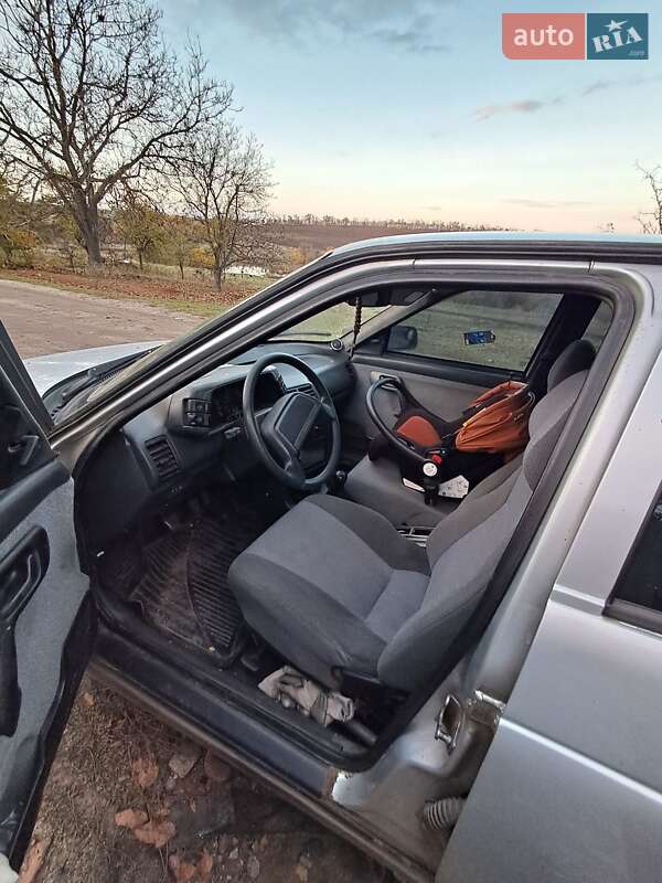 Хэтчбек ВАЗ / Lada 2112 2007 в Александрие фото 5 Хэтчбек ВАЗ / Lada 2112 2007 в Александрие