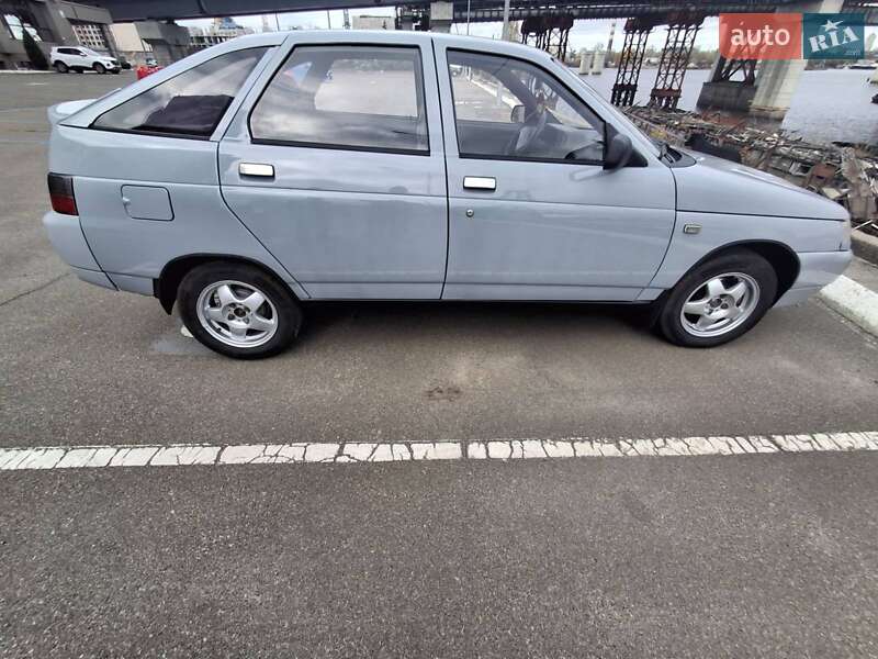 Хэтчбек ВАЗ / Lada 2112 2001 в Киеве