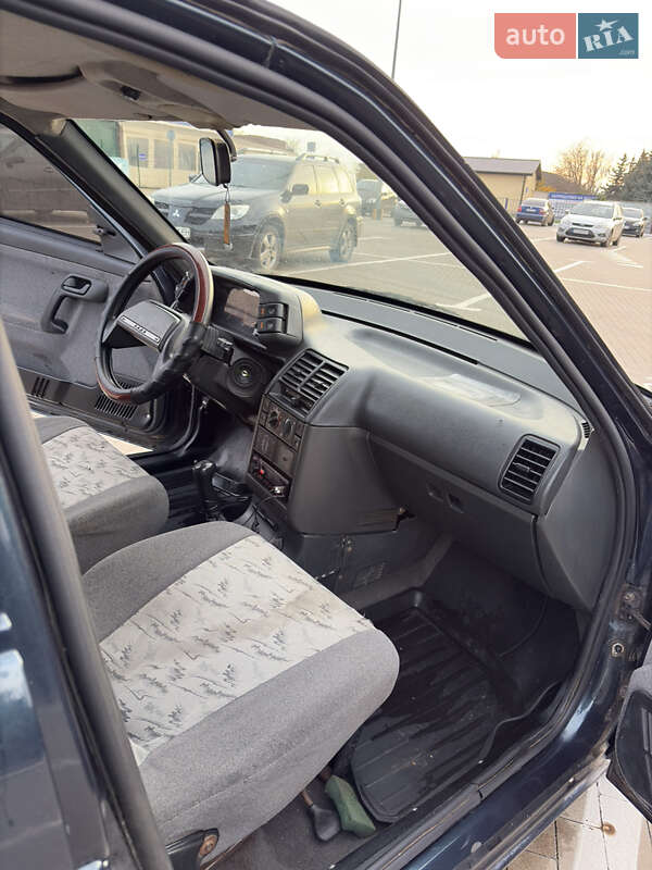 Хэтчбек ВАЗ / Lada 2112 2006 в Прилуках фото 15 Хэтчбек ВАЗ / Lada 2112 2006 в Прилуках