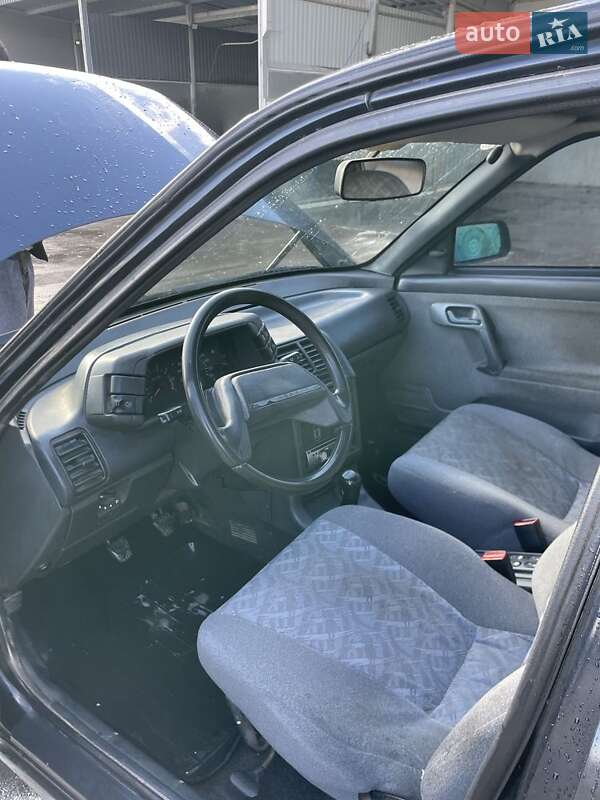 Хэтчбек ВАЗ / Lada 2112 2005 в Любаре фото 6 Хэтчбек ВАЗ / Lada 2112 2005 в Любаре