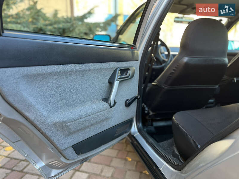 Хетчбек ВАЗ / Lada 2112 2007 в Рівному фото 43 Хетчбек ВАЗ / Lada 2112 2007 в Рівному