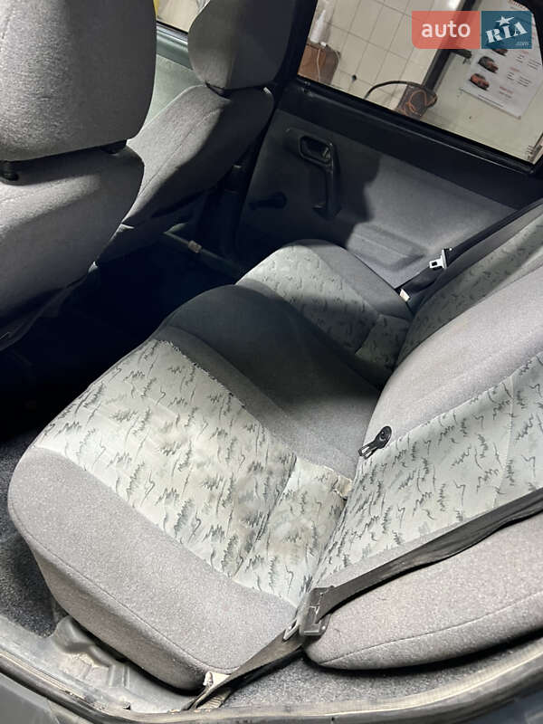 Хэтчбек ВАЗ / Lada 2112 2005 в Вознесенске фото 14 Хэтчбек ВАЗ / Lada 2112 2005 в Вознесенске