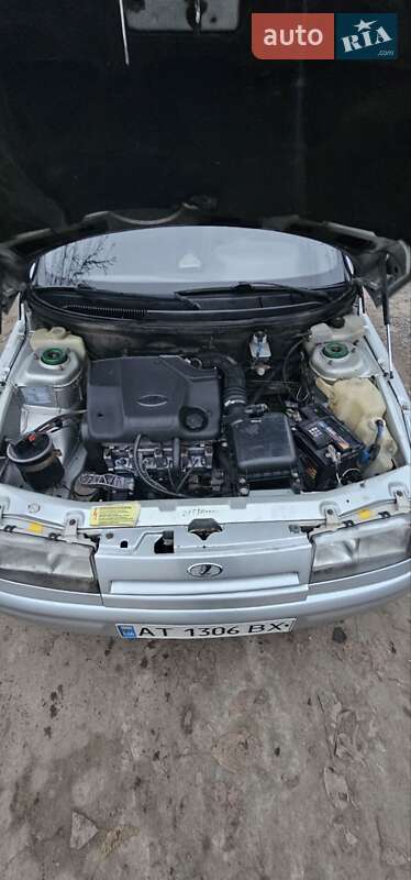 Хетчбек ВАЗ / Lada 2112 2005 в Новому Бузі