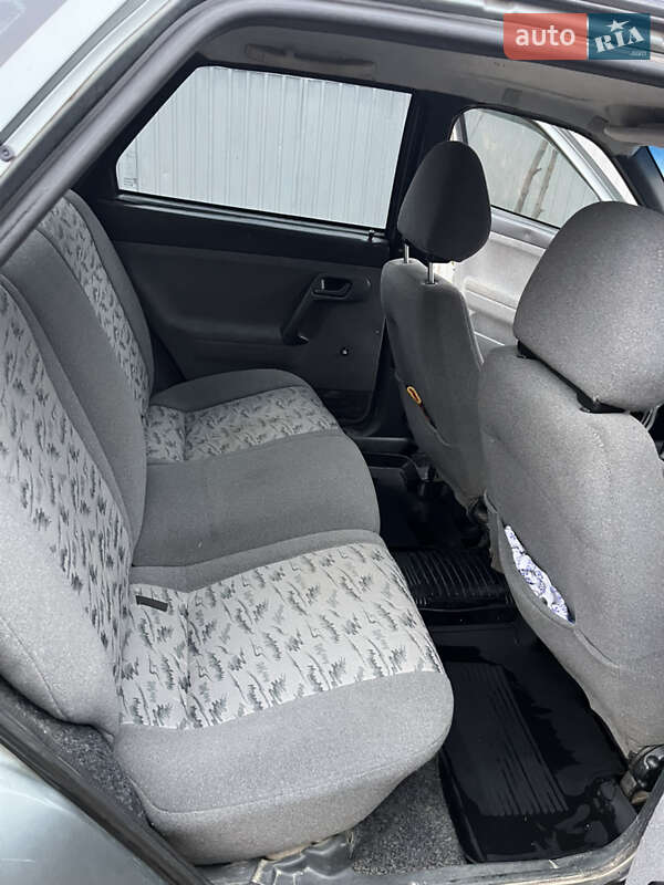 Хетчбек ВАЗ / Lada 2112 2006 в Бару фото 14 Хетчбек ВАЗ / Lada 2112 2006 в Бару