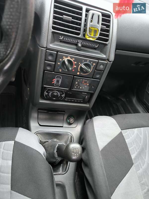 Хетчбек ВАЗ / Lada 2112 2007 в Южноукраїнську