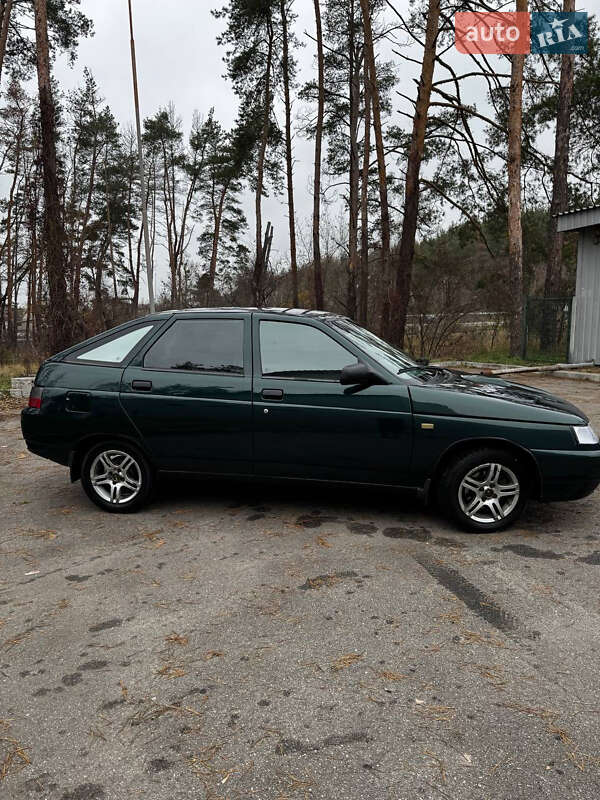 Хэтчбек ВАЗ / Lada 2112 2002 в Харькове