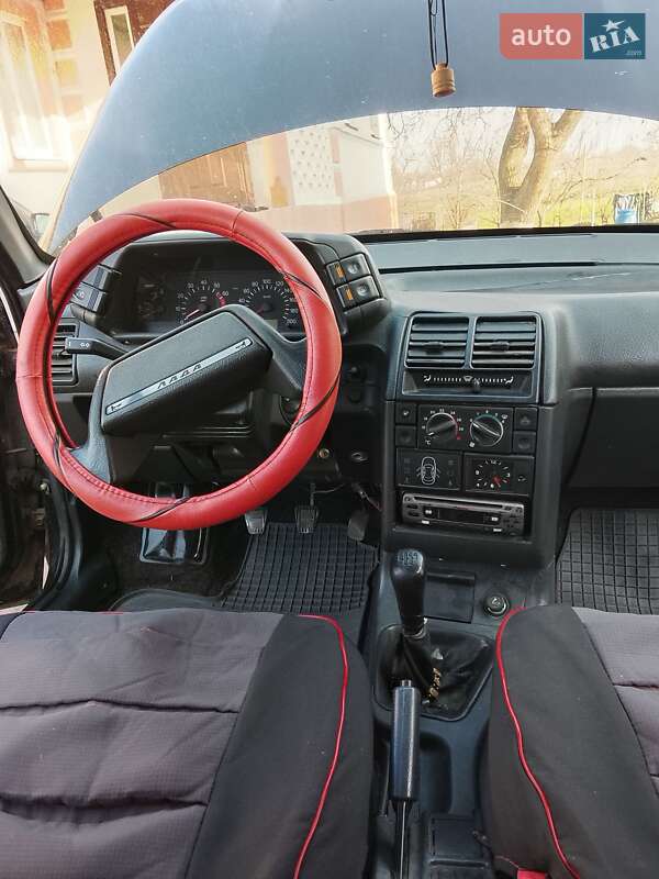 Хетчбек ВАЗ / Lada 2112 2005 в Дніпрі