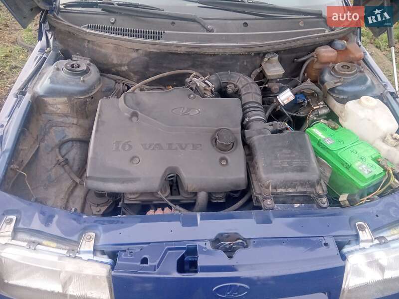 Хэтчбек ВАЗ / Lada 2112 2005 в Славянске