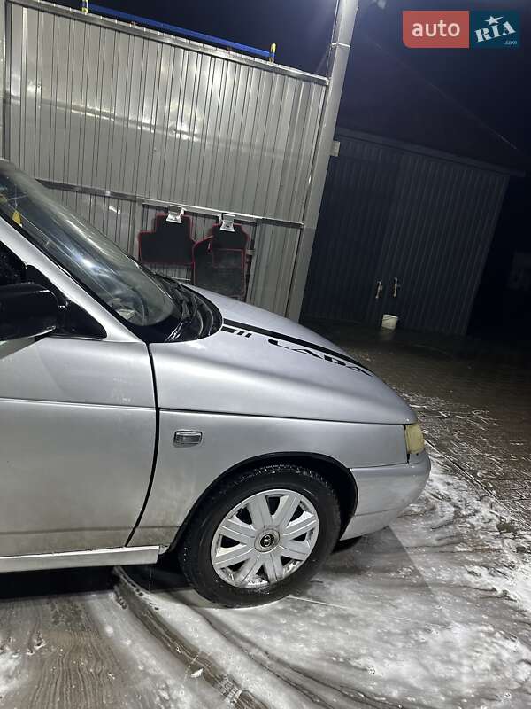 Хэтчбек ВАЗ / Lada 2112 2005 в Калиновке