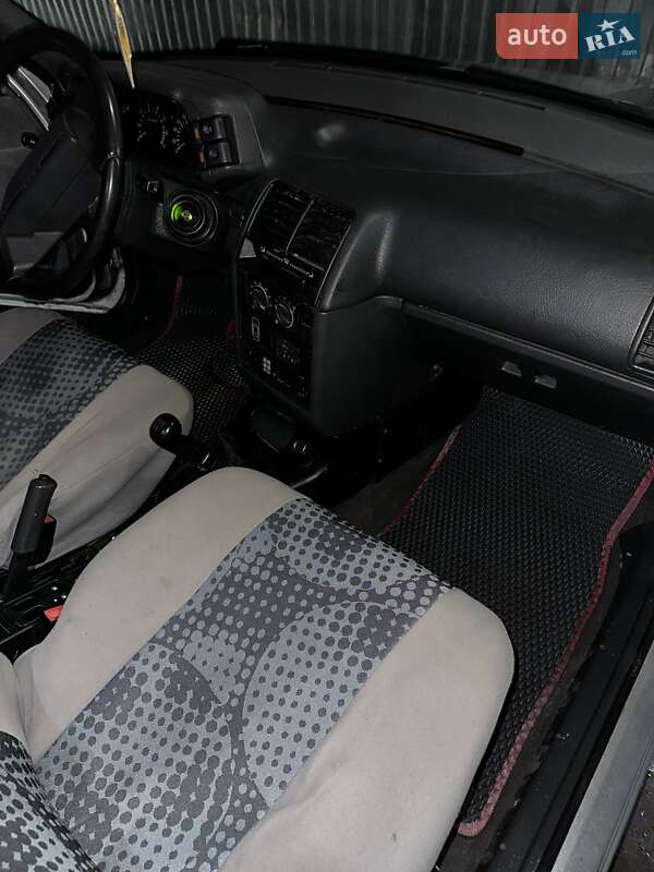 Хэтчбек ВАЗ / Lada 2112 2005 в Калиновке