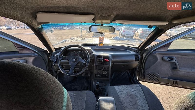 Хэтчбек ВАЗ / Lada 2112 2006 в Киеве