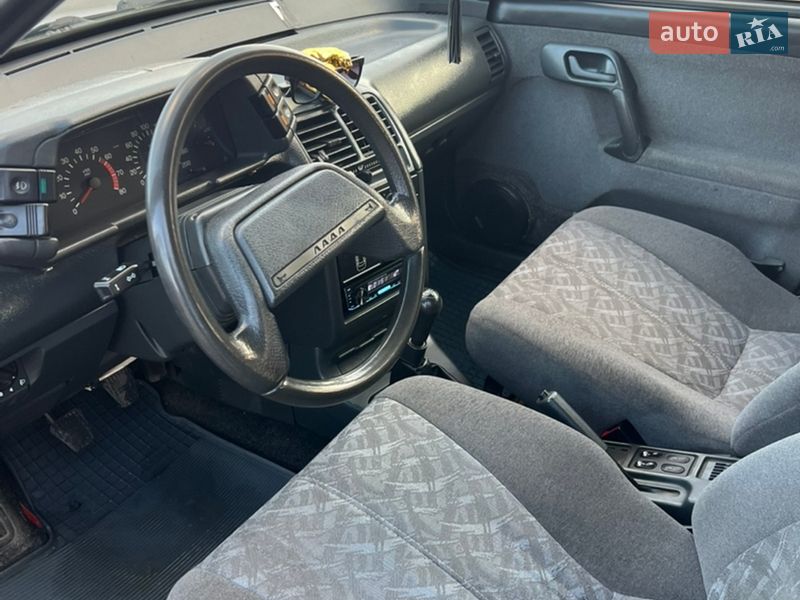Хэтчбек ВАЗ / Lada 2112 2005 в Фастове
