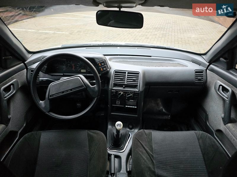 Хэтчбек ВАЗ / Lada 2112 2004 в Харькове