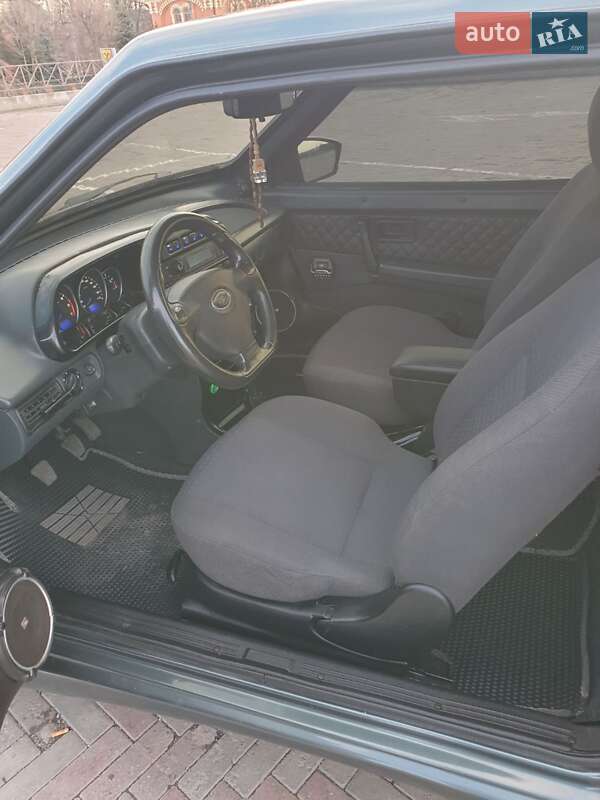 Хэтчбек ВАЗ / Lada 2113 Samara 2008 в Харькове