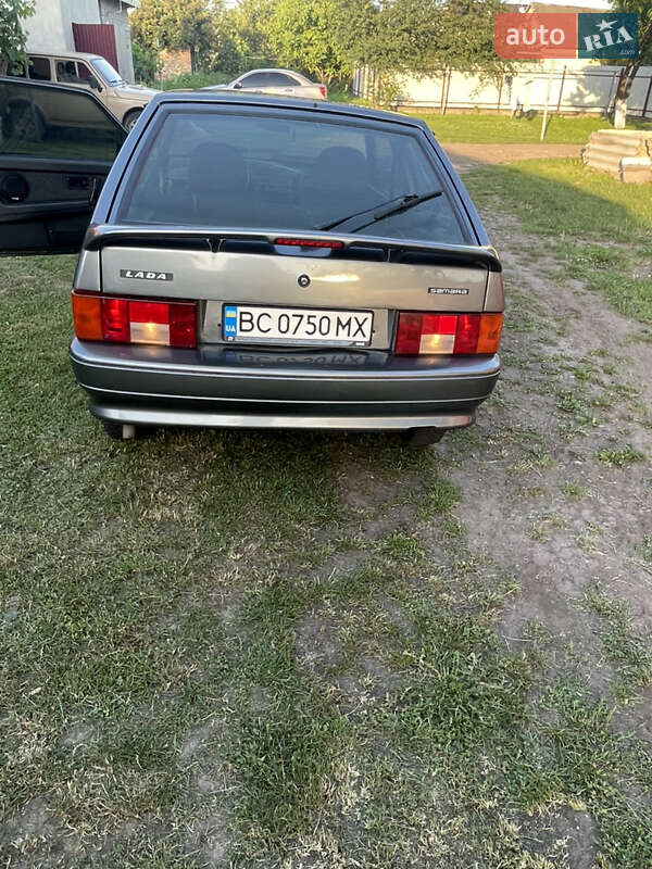 Хэтчбек ВАЗ / Lada 2113 Samara 2005 в Буске