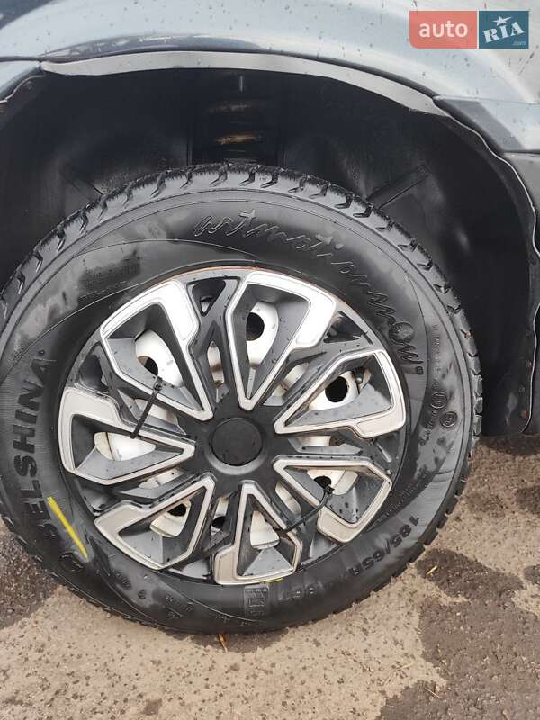 Хэтчбек ВАЗ / Lada 2113 Samara 2005 в Краснограде