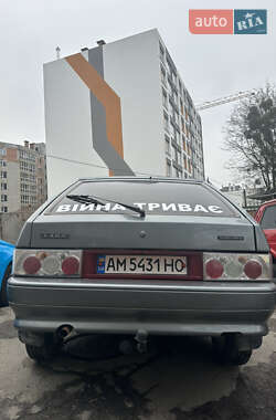 Хэтчбек ВАЗ 2113 Samara 2005 в 