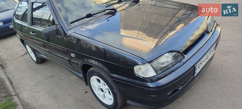 Хетчбек ВАЗ / Lada 2113 Samara 2008 в Житомирі фото 3 Хетчбек ВАЗ / Lada 2113 Samara 2008 в Житомирі