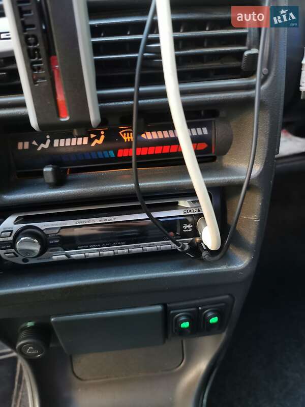 Хэтчбек ВАЗ / Lada 2113 Samara 2005 в Ровно фото 16 Хэтчбек ВАЗ / Lada 2113 Samara 2005 в Ровно