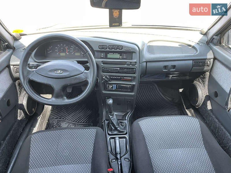 Хэтчбек ВАЗ / Lada 2113 Samara 2006 в Николаеве