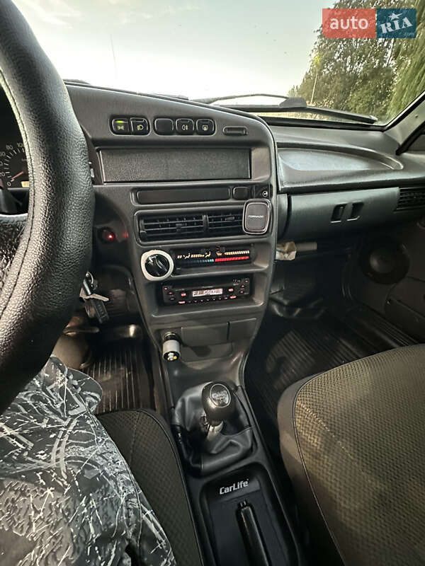 Хэтчбек ВАЗ / Lada 2113 Samara 2006 в Луцке