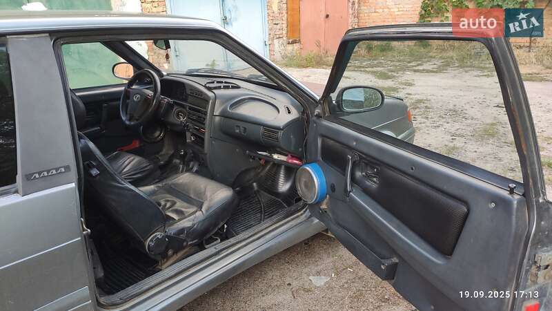 Хэтчбек ВАЗ / Lada 2113 Samara 2006 в Одессе фото 8 Хэтчбек ВАЗ / Lada 2113 Samara 2006 в Одессе