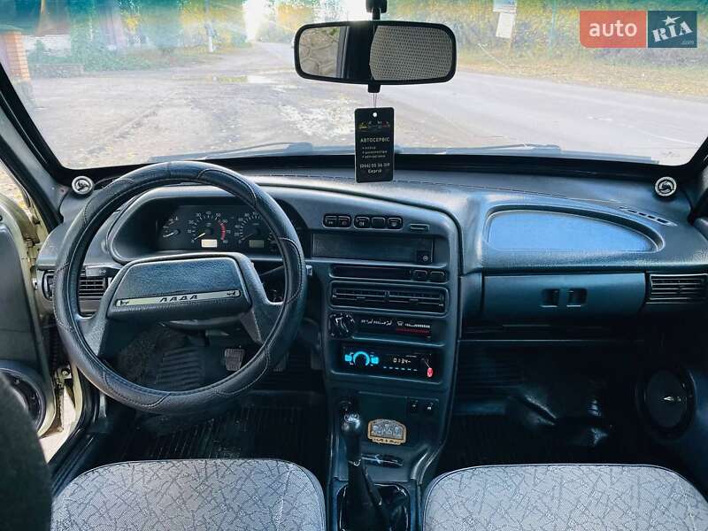 Хэтчбек ВАЗ / Lada 2113 Samara 2006 в Малой Виске