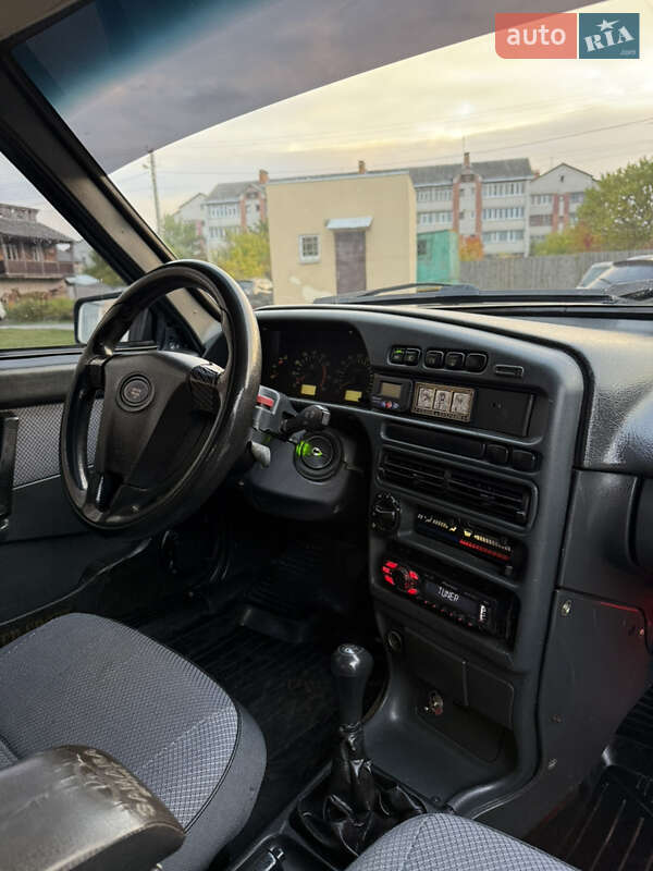 Хэтчбек ВАЗ / Lada 2113 Samara 2007 в Чернигове фото 22 Хэтчбек ВАЗ / Lada 2113 Samara 2007 в Чернигове