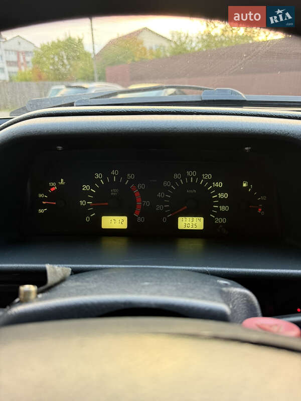 Хэтчбек ВАЗ / Lada 2113 Samara 2007 в Чернигове фото 26 Хэтчбек ВАЗ / Lada 2113 Samara 2007 в Чернигове