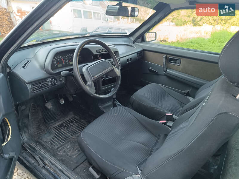 Хэтчбек ВАЗ / Lada 2113 Samara 2006 в Черновцах фото 7 Хэтчбек ВАЗ / Lada 2113 Samara 2006 в Черновцах