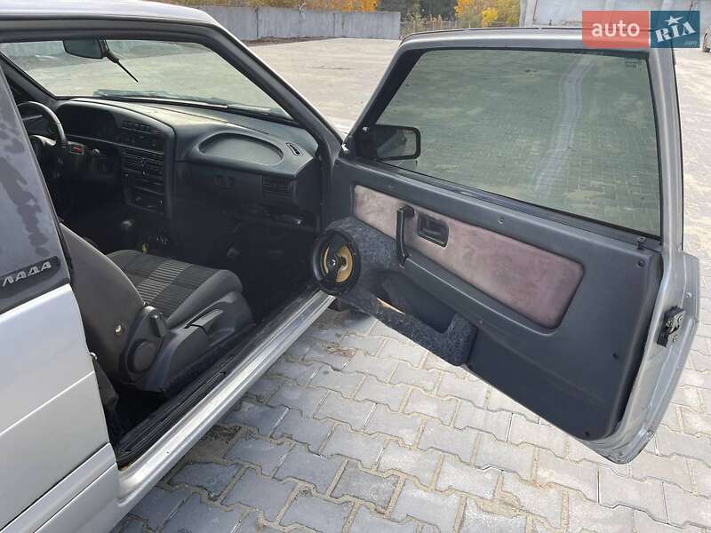 Хэтчбек ВАЗ / Lada 2113 Samara 2007 в Тернополе фото 20 Хэтчбек ВАЗ / Lada 2113 Samara 2007 в Тернополе