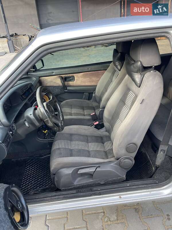 Хэтчбек ВАЗ / Lada 2113 Samara 2007 в Тернополе фото 25 Хэтчбек ВАЗ / Lada 2113 Samara 2007 в Тернополе